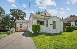 17 Overlook Avenue, Bristol, CT 06010