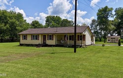 2323 Parkburg Road, Medon, TN 38356
