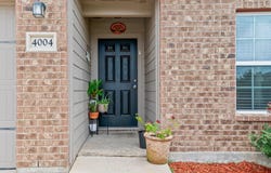 4004 Cressler LN, Jarrell, TX 76537