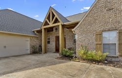 313 Royal Pond Circle, Flowood, MS 39232