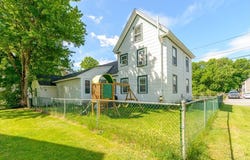59 Mill St, Pepperell, MA 01463
