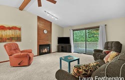 6673 Bella Vista Drive NE, Rockford, MI 49341