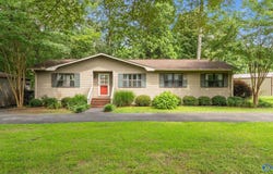 136 Atnip Drive, Scottsboro, AL 35769