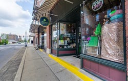 127 E Main Street, Ravenna, OH 44266