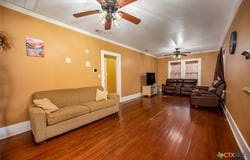 206 W Trinity Street, Victoria, TX 77901