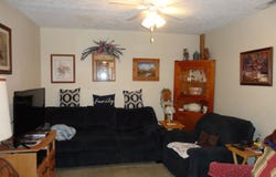 104 W Grissom Avenue, Mitchell, IN 47446