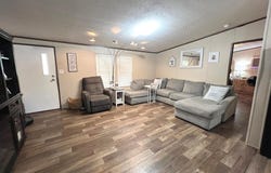 138 N Third St, Harper, TX 78631