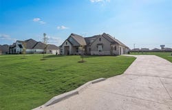1129 Barrix Drive, Forney, TX 75126