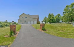 14785 BANKFIELD DR, WATERFORD, VA 20197