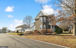411 SWAMP PIKE, SCHWENKSVILLE, PA 19473