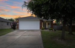 1113 Burgess DR, Leander, TX 78641