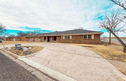 2239 Lynn St, Pampa, TX 79065