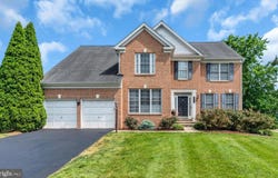 43553 DEMPSEY LN, CHANTILLY, VA 20152