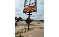 301 S S Main, Seymour, TX 76380