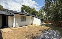 1802 University Ave, Georgetown, TX 78626