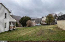 33 N BERRY STREET, COAL TOWNSHIP, PA 17866