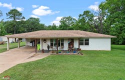 182 S CR 304, Henderson, TX 75652