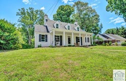 1027 Mulberry Rd, Martinsville, VA 24112