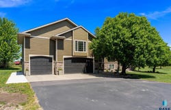 46650 Dakota St, Tea, SD 57064
