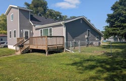 933 S 25th St, Fort Dodge, IA 50501