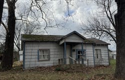 1138 Fitzhugh, Paris, TX 75460