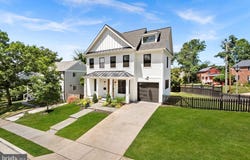 26 S PARK Drive, ARLINGTON, VA 22204