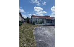 8940 Johnson St, Pembroke Pines, FL 33024