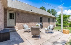 10160 S Quail Crossing, Haubstadt, IN 47639-8623
