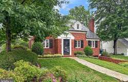 809 ENDERBY DR, ALEXANDRIA, VA 22302