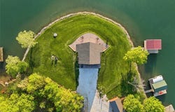 1008 Chickadee Lane, MO 65261