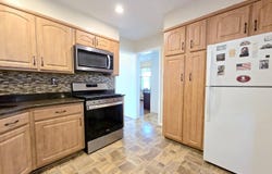 2991 Girard Pl, Merrick, NY 11566