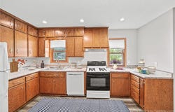 6140 Aldrich Avenue N, Brooklyn Center, MN 55430