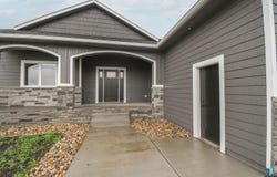 847 Melissa Ave, Harrisburg, SD 57032