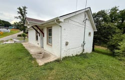 200 Arbutus Ave, Kingsport, TN 37660