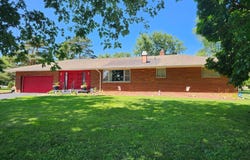 3265 Stelzer Road, Columbus, OH 43219