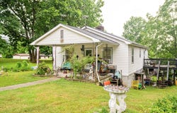 520 Cantrill Street, Irvine, KY 40336