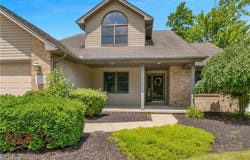 230 Clingan Road, Struthers, OH 44471