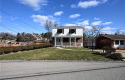 5015 Elmwood Dr, Baldwin Boro, PA 15227