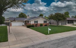 5956 Westridge Dr, Great Bend, KS 67530
