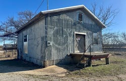 608 E College St, Coleman, TX 76834