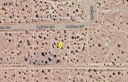 La Habra Avenue, Edwards, CA 93523