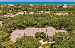 103 W Park Shores Circle unit: 13W, Vero Beach, FL 32963