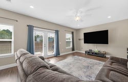2327 Hadleigh Hills Court, Navarre, FL 32566