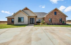 2506 County Rd 1041, Stanton, TX 79782
