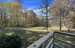 215 E Valley Point Lane, Claysburg, PA 16625