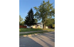 805 Roberts Street, Sheffield Lake, OH 44054