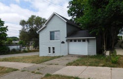 439 Emerald Avenue NE, Grand Rapids, MI 49503