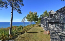 10 Vantage Pointe, Glen Arbor, MI 49630