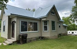335 E Short Street, Leigh, NE 68643