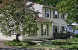 1212 Summit Avenue, Bluffton, IN 46714-2840